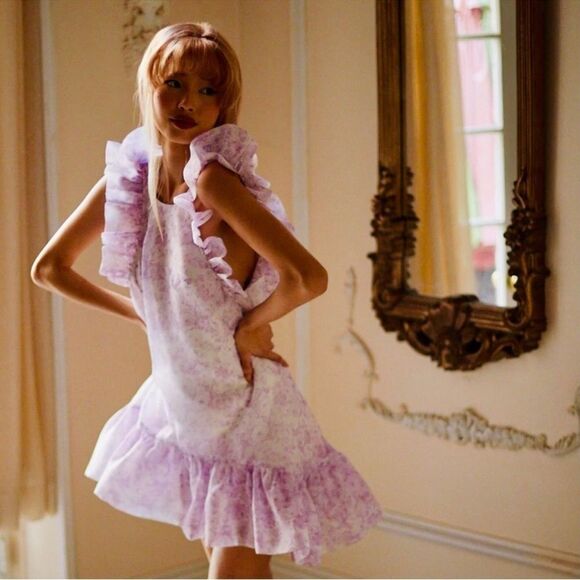 NWT Selkie X Maison Amory The Dream Bouquet
Romance Mini size Small-M1 - Picture 1 of 9
